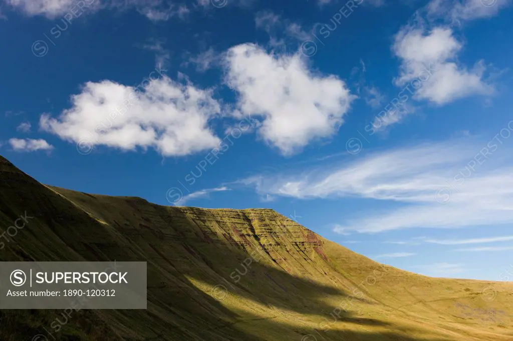 Steep sloping sides of Cribyn in the Brecon Beacons mountains, Brecon Beacons National Park, Powys, Wales, United Kingdom, Europe