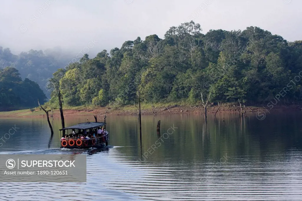 Boating, Periyar Tiger Reserve, Thekkady, Kerala, India, Asia