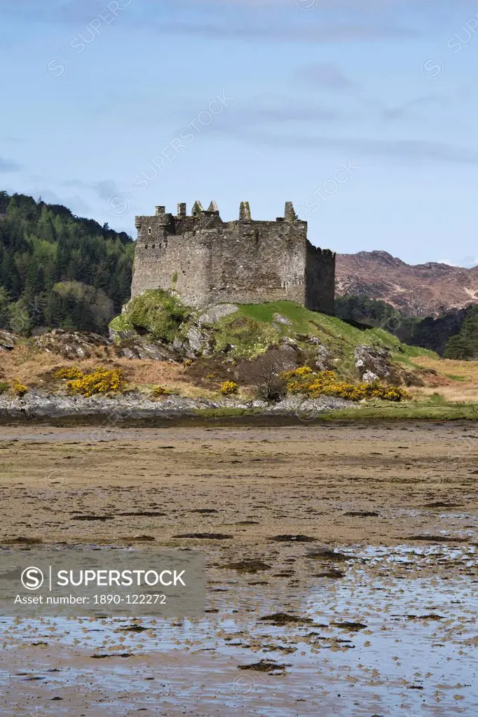 Castle Tioram, Loch Moidart, Lochaber, Scotland, United Kingdom, Europe