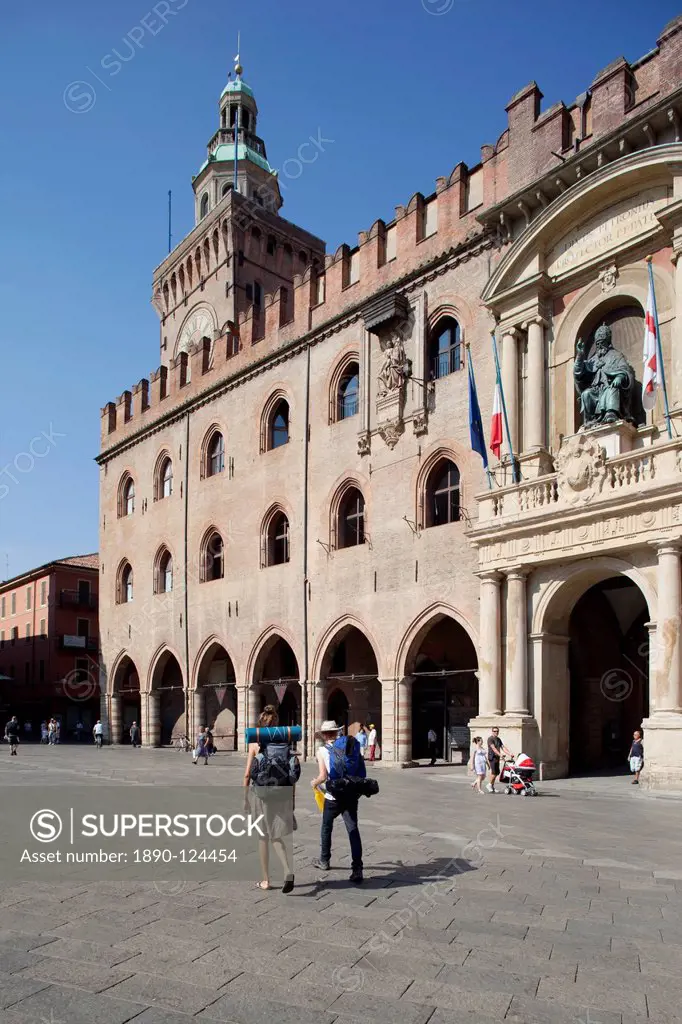 Palazzo D´Accursio Palazzo Comunale Town Hall, Piazza Maggiore, Bologna, Emilia_Romagna, Italy, Europe