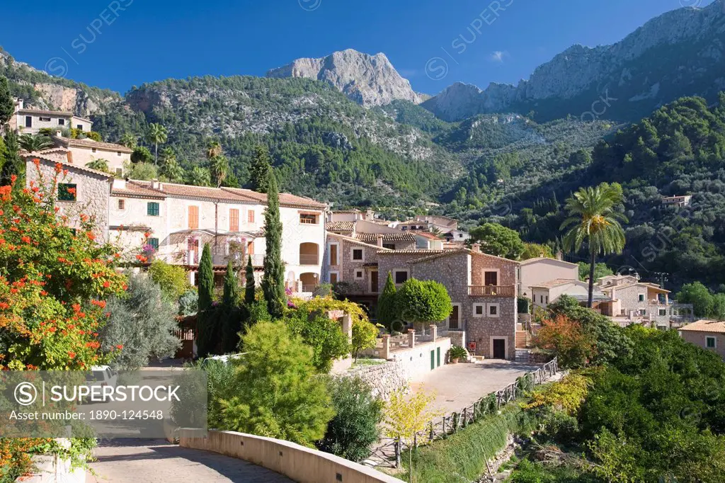 Houses on hillside beneath Puig Major, the island´s highest peak, Fornalutx near Soller, Mallorca, Balearic Islands, Spain, Europe