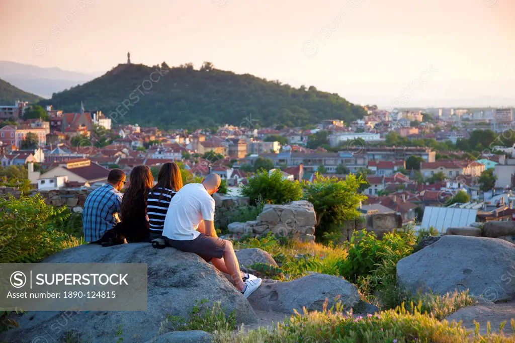Sightseers viewing the Old Town at sunset from Nebet Tepe, Prayer Hill, the City´s highest point, Plovdiv, Bulgaria, Europe