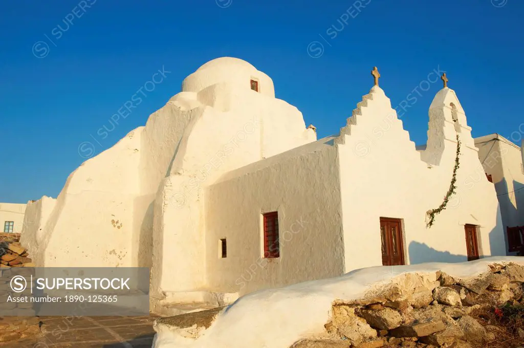 Paraportiani church, The Chora Hora, Mykonos, Cyclades Islands, Greek Islands, Aegean Sea, Greece, Europe