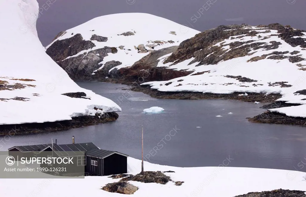 The ex_British base Wordie House on White Island, Argentine Islands, Antarctic Peninsula, Antarctica, Polar Regions