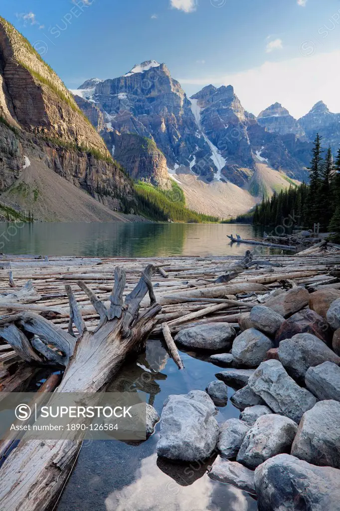 Log jam on Moraine Lake, Banff National Park, UNESCO World Heritage Site, Alberta, Rocky Mountains, Canada, North America