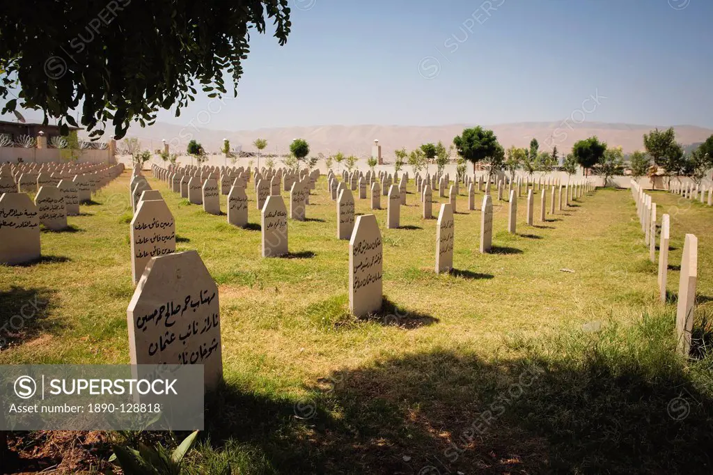 Memorial cemetery to the victims of Saddam Hussein´s chemical gas attack on the Kurdish town of Halabja, Iraq, Middle East