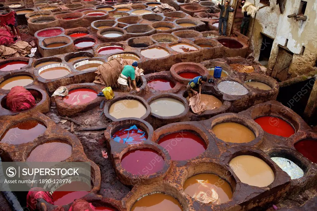 Men at work in the Tanneries, Medina, Fez, Morocco, North Africa, Africa