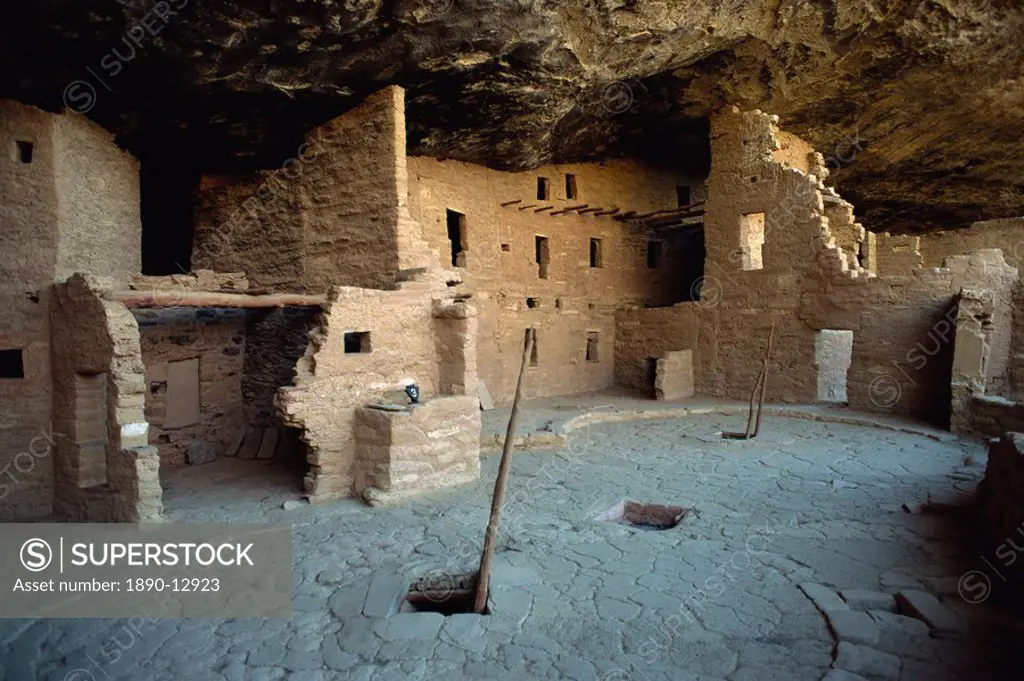 Spruce tree house, one of the cliff dwellings in the Mesa Verde National Park, UNESCO World Heritage Site, Colorado, United States of America, North A...