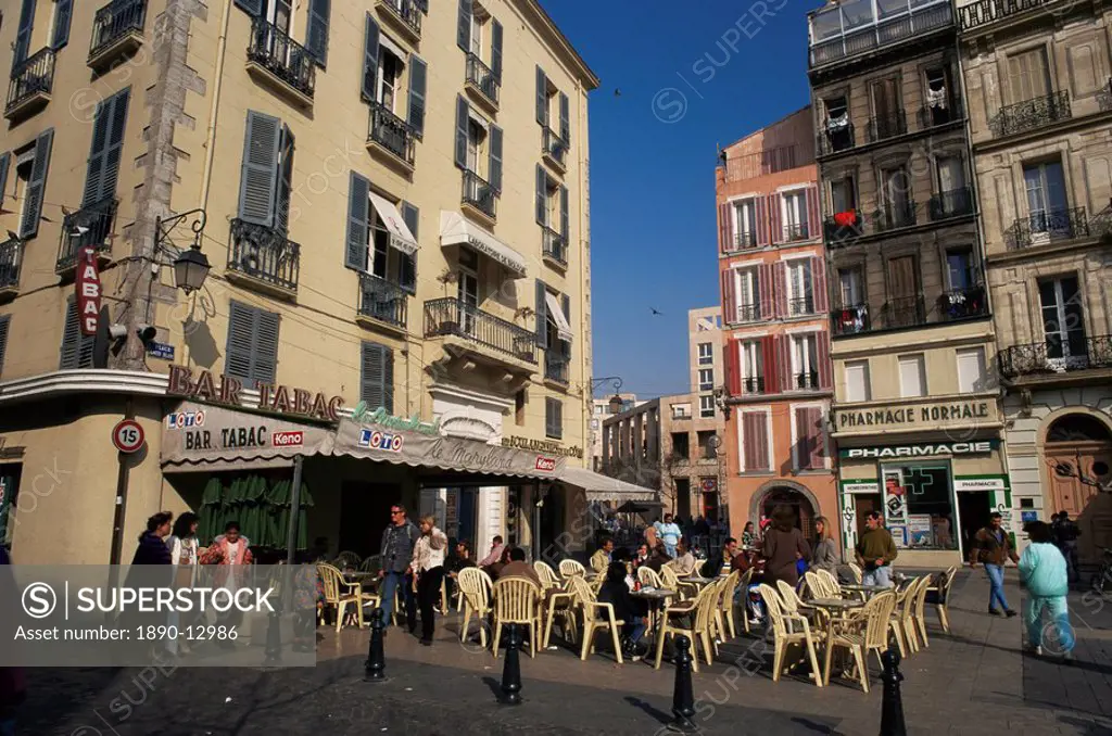 Outdoor cafe in city centre, Toulon, Var, Cote d´Azur, Provence, France, Mediterranean, Europe