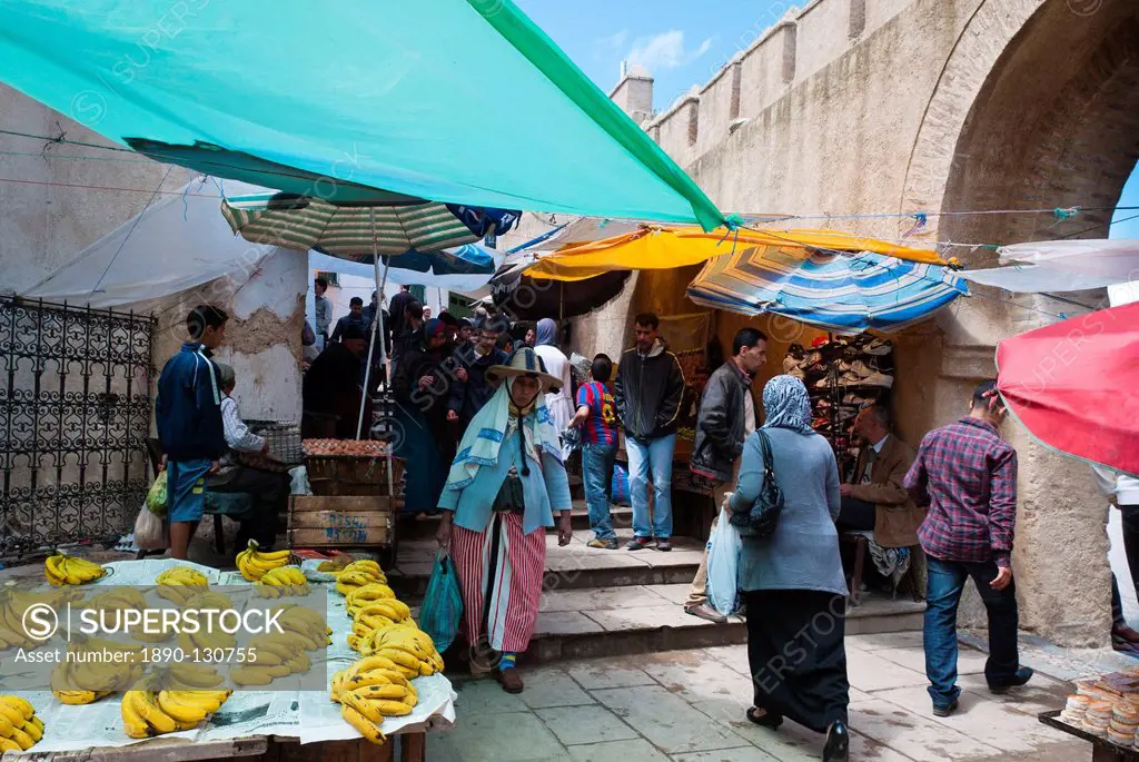 Street market, Medina, Tetouan, UNESCO World Heritage Site, Morocco, North Africa, Africa