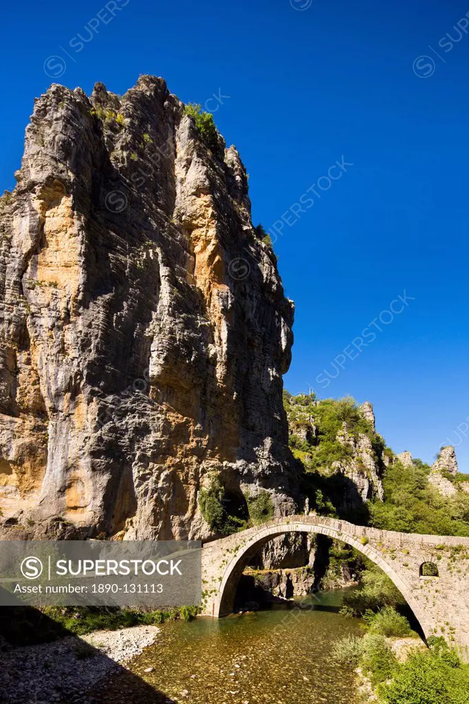 Kokoris Bridge near Kipi, Zagoria, Epirus, Greece, Europe