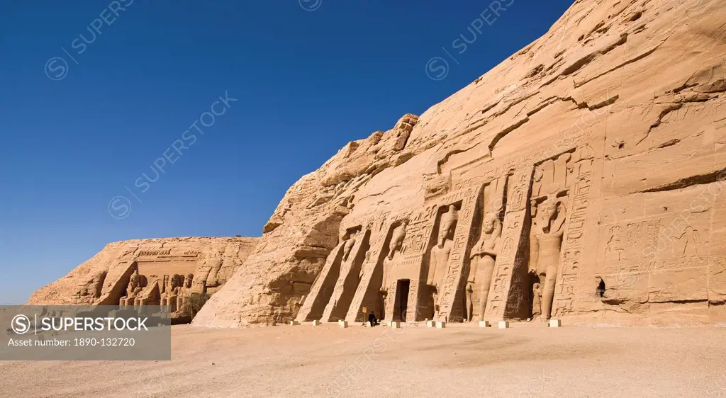 The Temple of Hathor, with the Temple of Re_Herakhte behind, at Abu Simbel, UNESCO World Heritage Site, Nubia, Egypt, North Africa, Africa