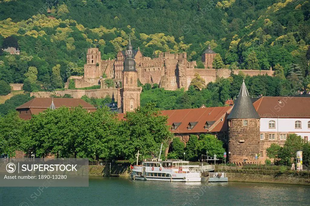 Heidelberg castle and Neckar River, Heidelberg, Baden_Wurttemberg, Germany, Europe