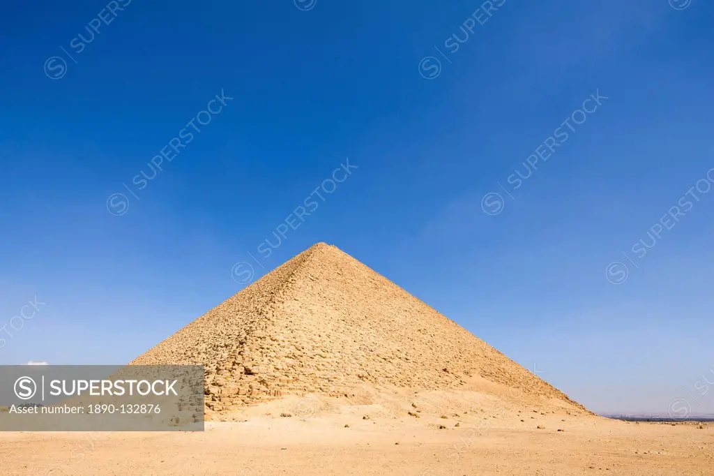 The Red Pyramid at Dahshur, UNESCO World Heritage Site, Egypt, North Africa, Africa