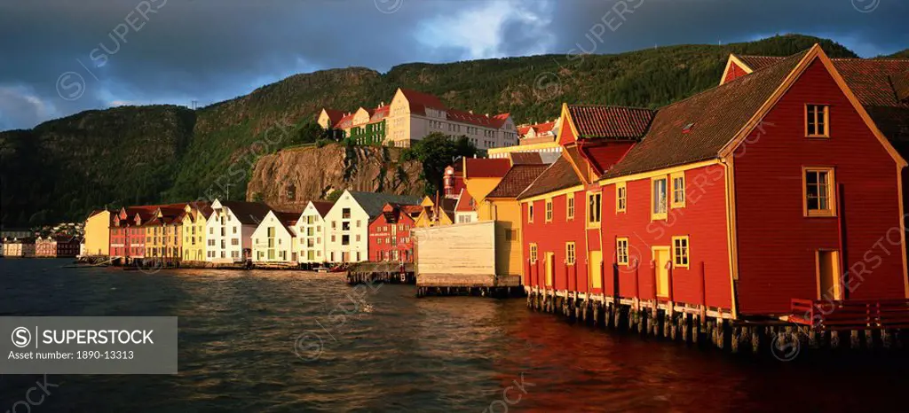 Restored harbour front wooden warehouses, Bergen, Norway, Scandinavia, Europe