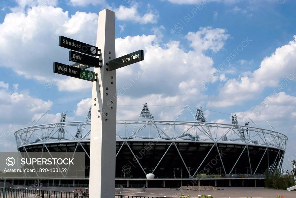 Signpost for the Greenway, with the OIympic Stadium behind, Stratford, London, England, United Kingdom, Europe