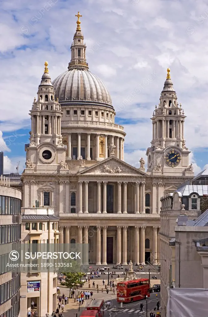 St. Paul´s Cathedral designed by Sir Christopher Wren, London, England, United Kingdom, Europe