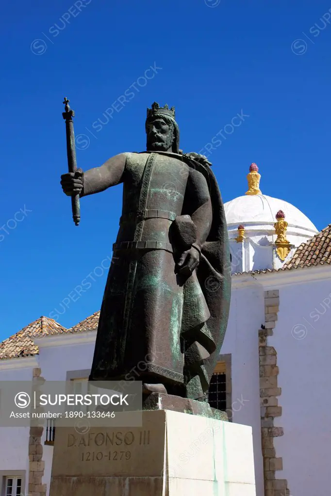 Statue of Don Alfonso III, Faro, Algarve, Portugal, Europe
