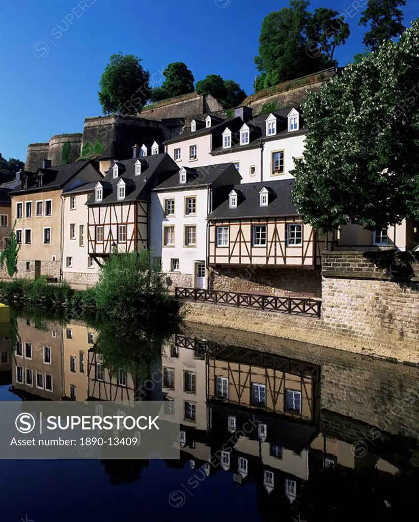 Houses along the river in the Old Town, Luxembourg City, Luxembourg, Europe