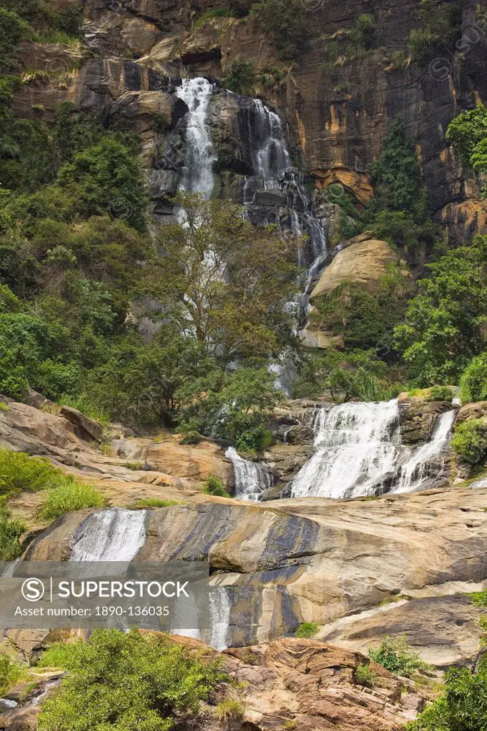 Rawana Ravana Falls, a popular sight by the highway to the coast as it drops thru Ella Gap, Ella, Central Highlands, Sri Lanka, Asia