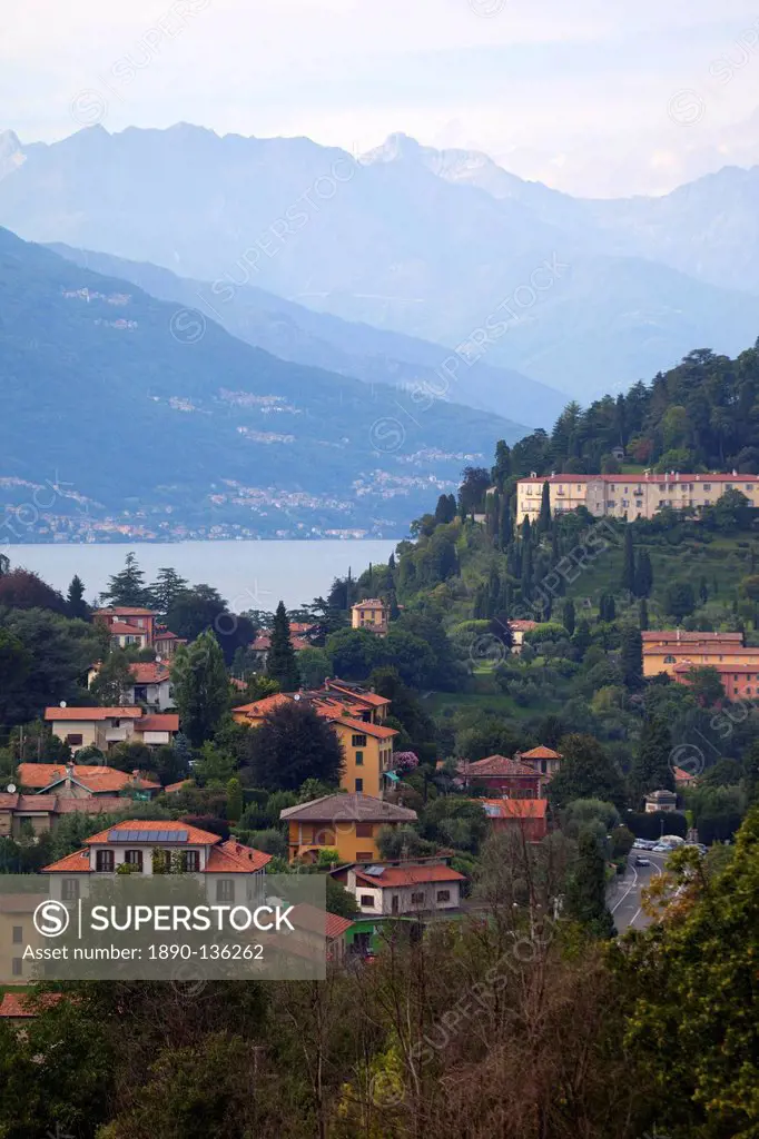 Town of Bellagio and mountains, Lake Como, Lombardy, Italian Lakes, Italy, Europe
