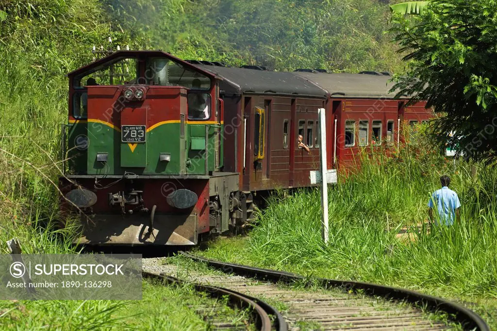 The Badulla to Colombo train, a scenic ride through the Central Highlands with its mountains and tea plantations, Ella, Sri Lanka, Asia