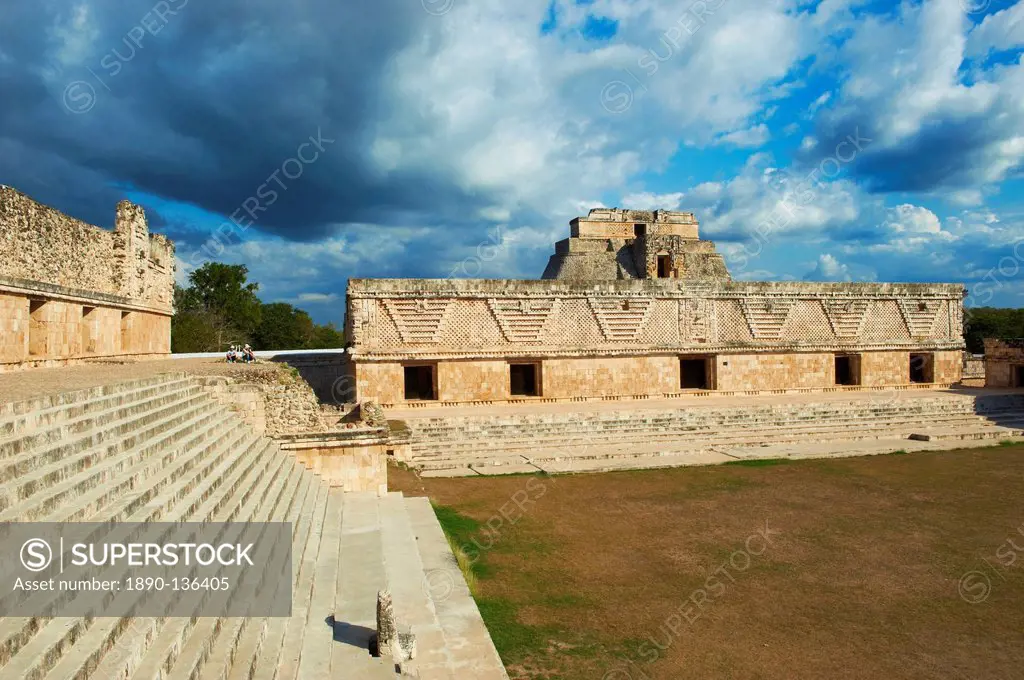 Pyramid of the Magician and Cuadrangulo de las Monjas Nuns´ Quadrangle at Mayan archaeological site, Uxmal, UNESCO World Heritage Site, Yucatan State,...