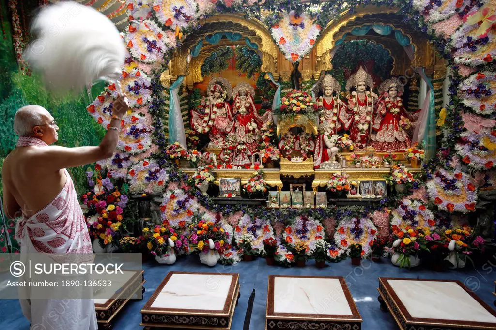 Aarthy celebration in Bhaktivedanta Manor ISKCON Hare Krishna temple, Watford, Hertfordshire, England, United Kingdom, Europe