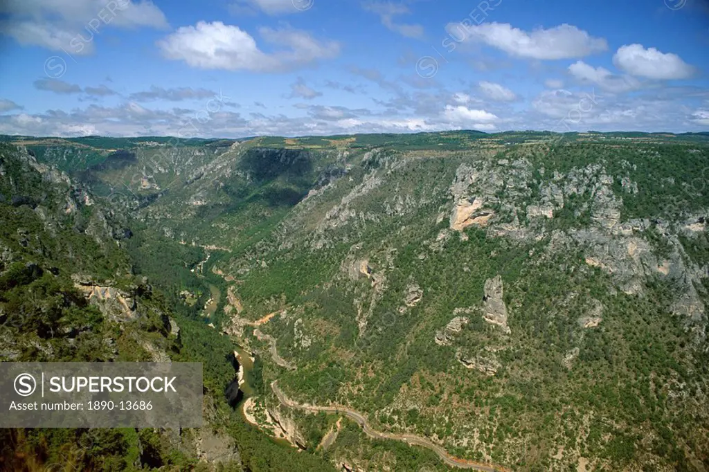 Gorges du Tarn from Roc des Hourtous, Lozere, Languedoc_Roussillon, France, Europe