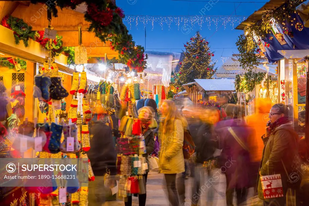 Christmas Market on Waisenhausplatz, Bern, Jungfrau region, Bernese Oberland, Swiss Alps, Switzerland, Europe
