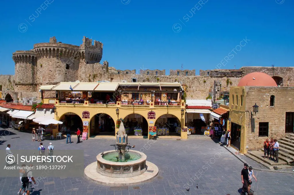 Place Hippocrate Ipocratous, City of Rhodes, UNESCO World Heritage Site, Rhodes, Dodecanese, Greek Islands, Greece, Europe