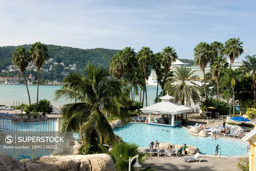 Luxury hotel at Ocho Rios, north coast of Jamaica, West Indies, Caribbean, Central America
