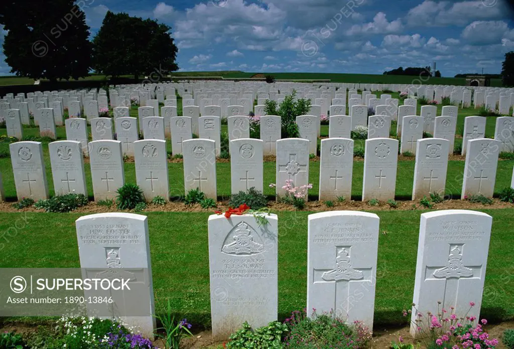 First World War British Cemetery, Valley of the Somme near Mons, Nord_Picardie, France, Europe