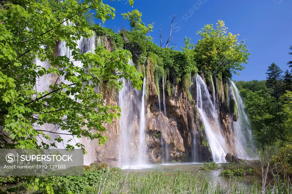 Veliki Prstavac falls, Plitvice Lakes National Park Plitvicka Jezera, UNESCO World Heritage Site, Lika_Senj County, Croatia, Europe