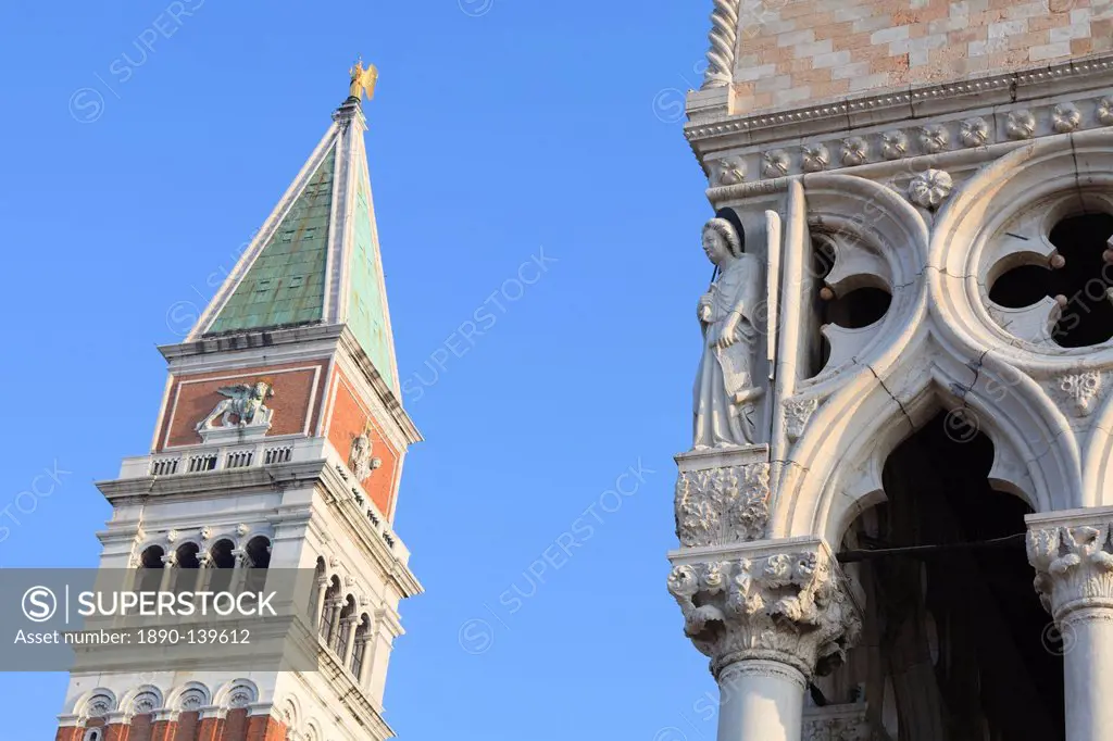The Campanile and Doge´s Palace, St. Mark´s Square, Venice, UNESCO World Heritage Site, Veneto, Italy, Europe