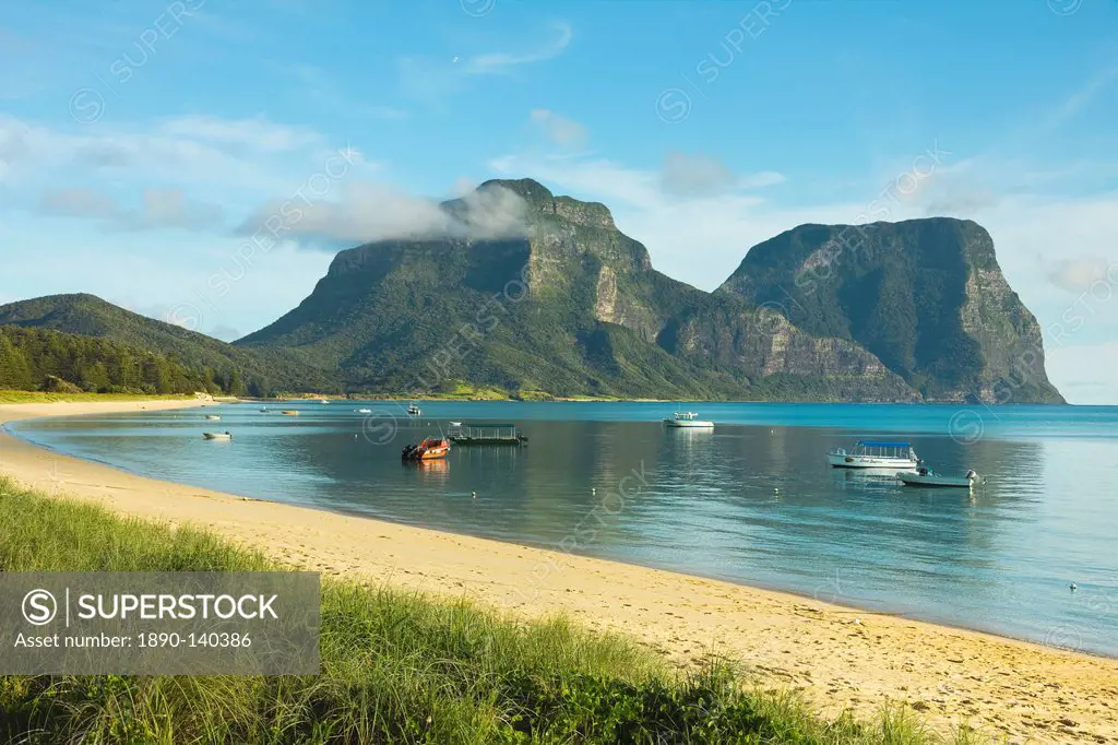 Mount Lidgbird on the left and Mount Gower by the lagoon with the world´s most southerly coral reef, on this 10km long volcanic island in the Tasman S...