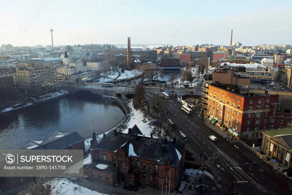 River Tammerkoski runs through the city centre, past the Finlayson Complex, central Tampere, Pirkanmaa, Finland, Scandinavia, Europe
