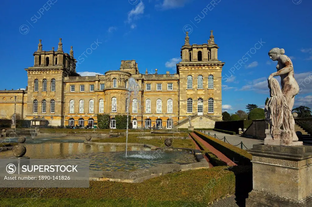 Water Gardens, Blenheim Palace, UNESCO World Heritage Site, Woodstock, Oxfordshire, England, United Kingdom, Europe