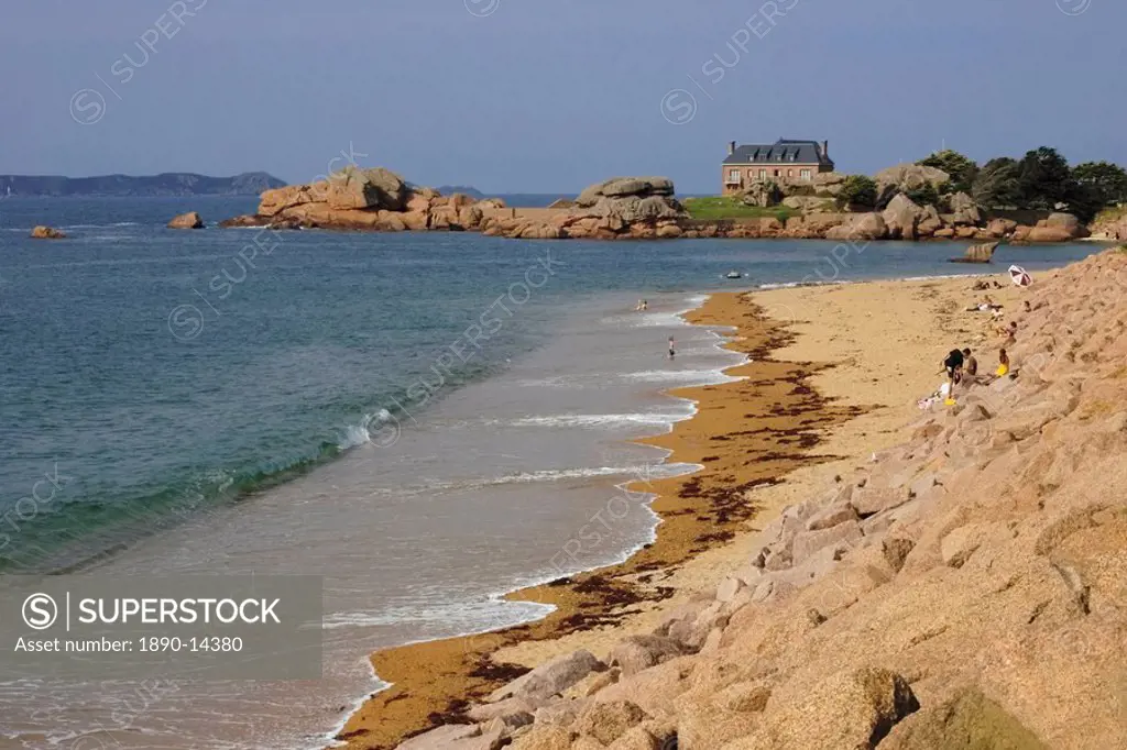 Beach, Tregastel, Cote de Granit Rose, Cotes d´Armor, Brittany, France, Europe