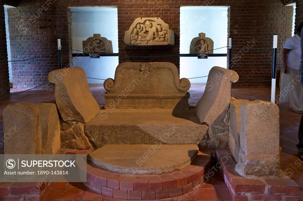 Stone seat, Museum of the Rock temple of Isurumuniya, UNESCO World Heritage Site, Anuradhapura, Sri Lanka, Asia