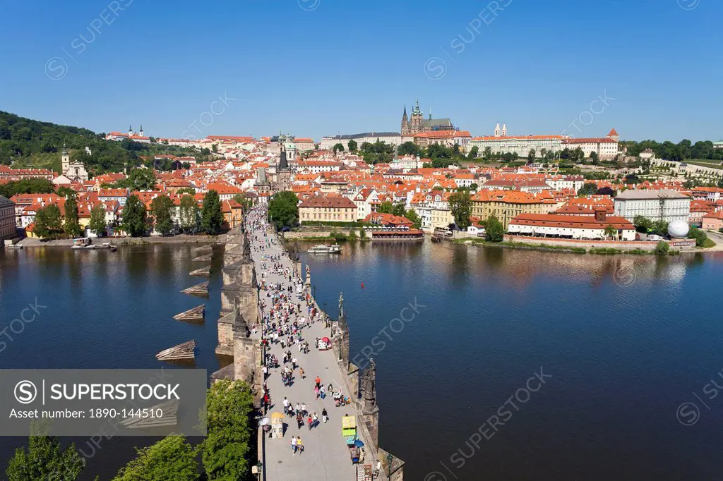 St. Vitus Cathedral, Charles Bridge, River Vltava and the Castle District, UNESCO World Heritage Site, Prague, Czech Republic, Europe