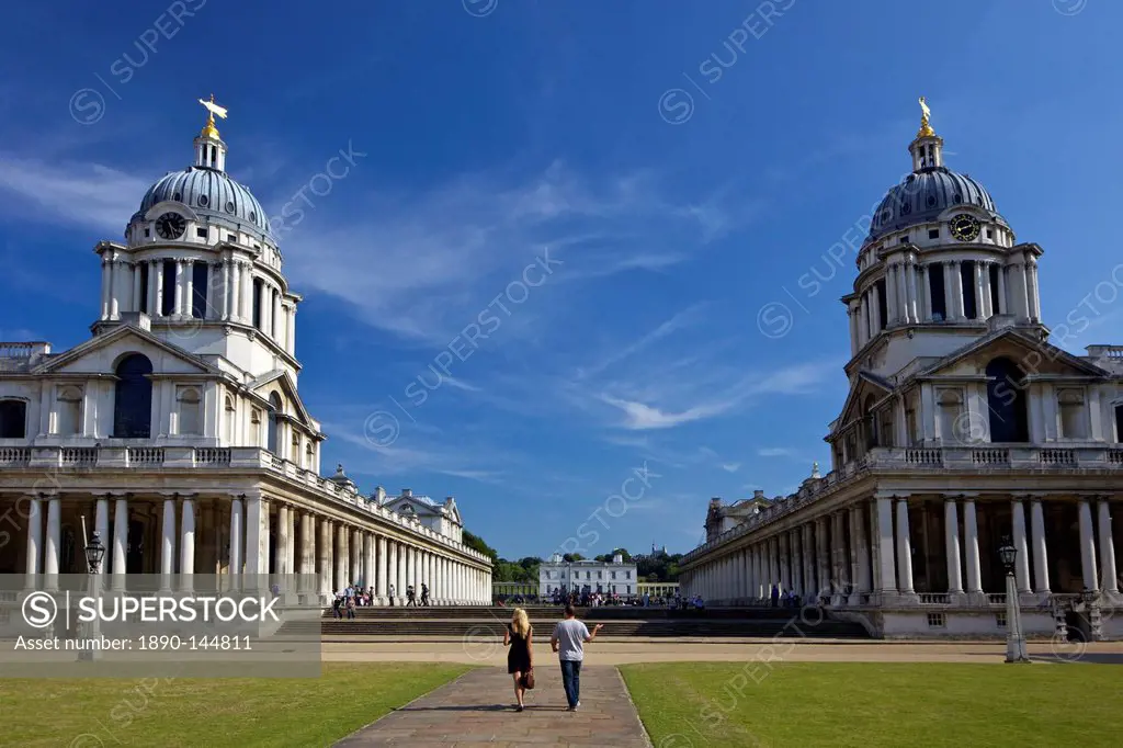 Visitors enjoy summer sunshine, Old Royal Naval College, built by Sir Christopher Wren, Greenwich, UNESCO World Heritage Site, London, England, United...