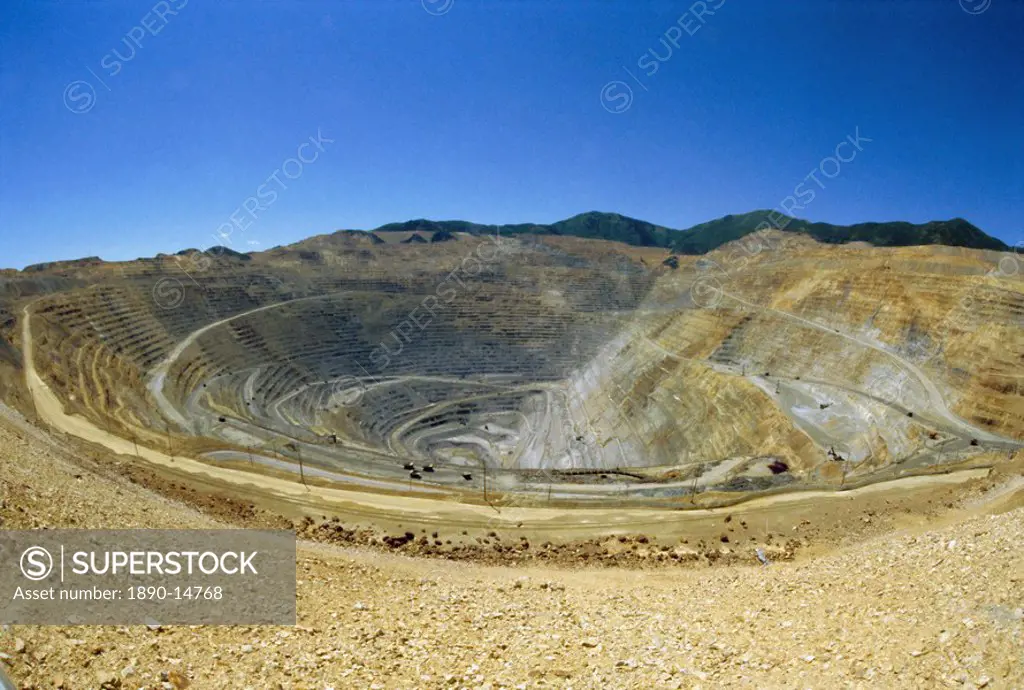 Open pit mine, the largest in the world, pit is 3800m across and 720m deep, Bingham Canyon Copper Mine, Utah, USA