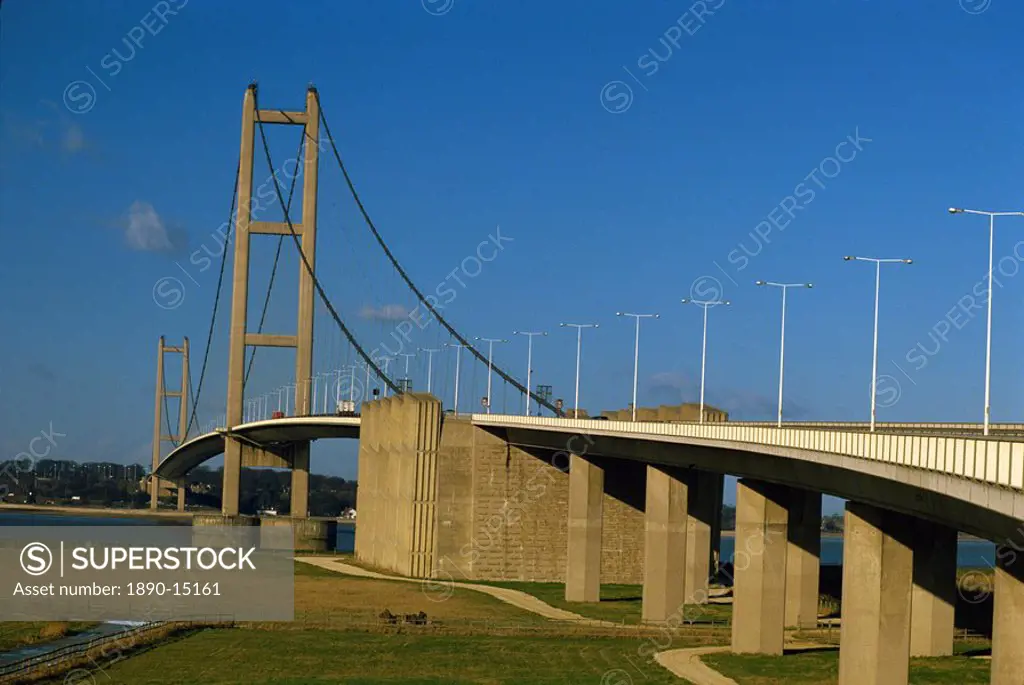 The Humber Bridge seen from the south, Humberside_Yorkshire, England, United Kingdom, Europe