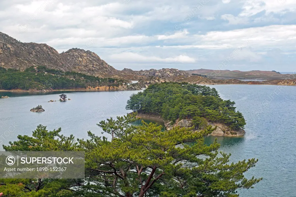 Lake in the Kumgang mountains, Democratic People´s Republic of Korea DPRK, North Korea, Asia