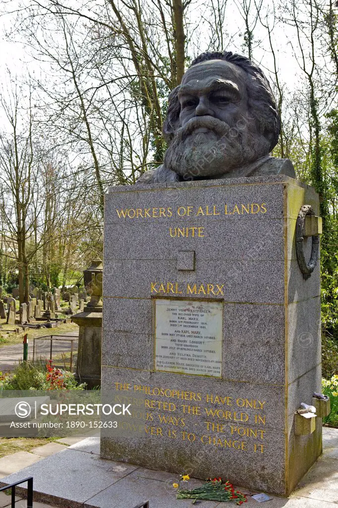Karl Marx ´s grave at Highgate Cemetery, London, England, United Kingdom, Europe