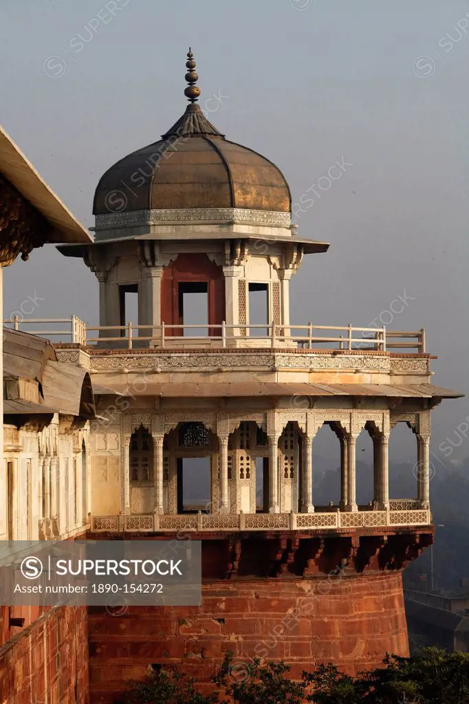 Jehangir´s Palace in Agra Fort, UNESCO World Heritage Site, Agra, Uttar Pradesh, India, Asia