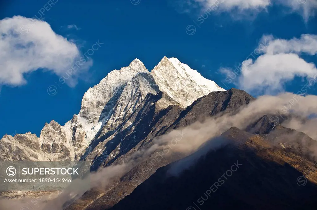 Thamserku, Khumbu Everest Region, Nepal, Himalayas, Asia