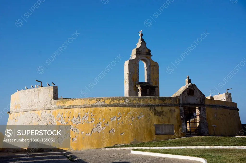 The 16th century fort at Peniche, Centro, Portugal, Europe