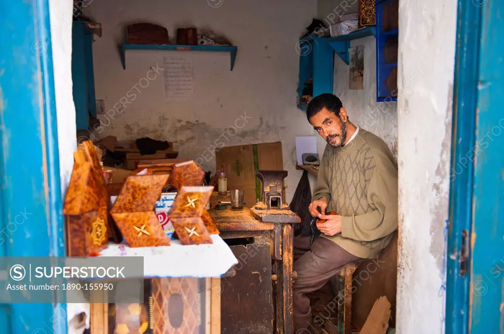 Portrait of a carpenter in the Old Medina, Essaouira, formerly Mogador, UNESCO World Heritage Site, Morocco, North Africa, Africa